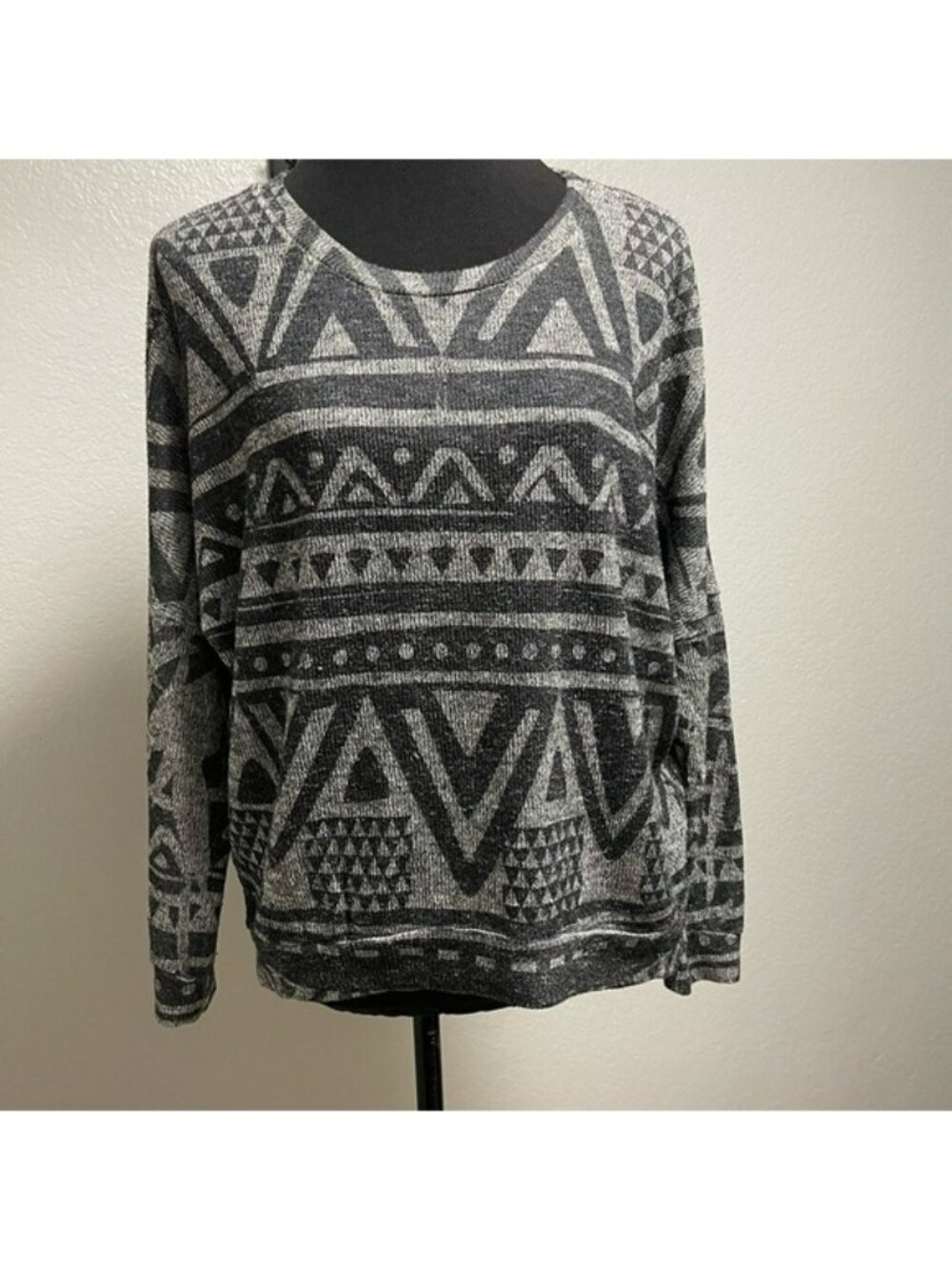 Blushed Aztec Geometric Long Sleeve Blouse Size MEDIUM